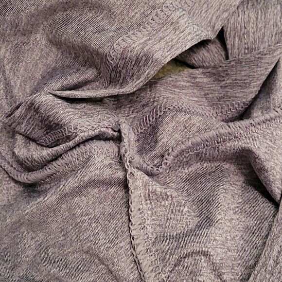 BRAND NEW REEBOK GRAY SHORT SLEEVE SHIRT - Picture 11 of 15